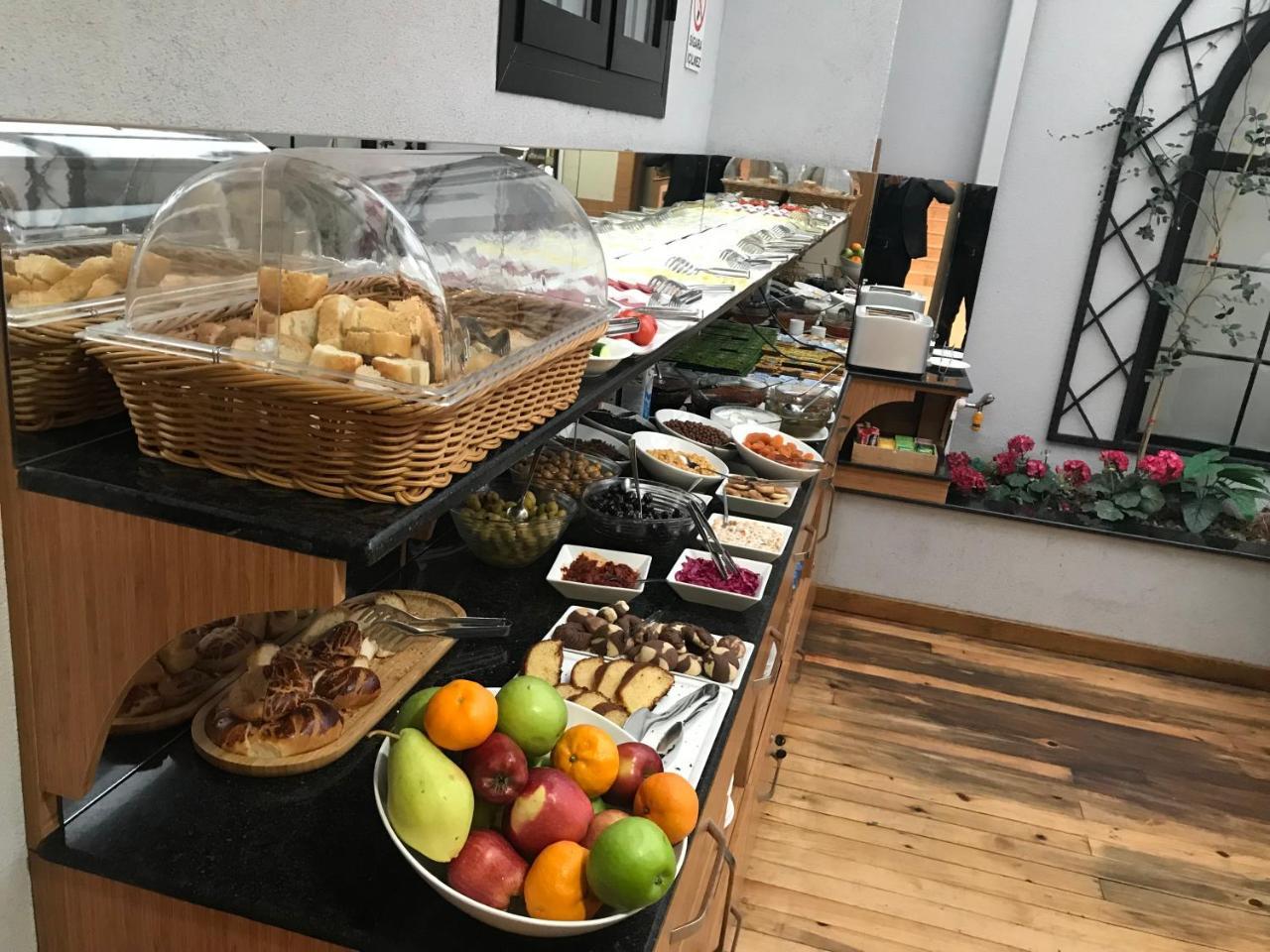 Aybar Hotel & Spa Istanbul Bagian luar foto